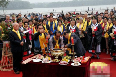 齐文化节齐国故都开幕 全球姜子牙后裔临淄祭祖 齐文化节齐国故都开幕 全球姜子牙后裔临淄祭祖