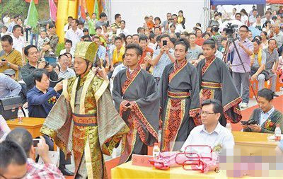 移民后裔赴湖北麻城,参加寻根祭祖大典 移民后裔赴湖北麻城,参加寻根祭祖大典