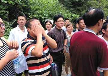 陕西山体滑坡地发现生命迹象 陕西山体滑坡地发现生命迹象