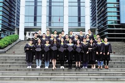 重庆一大学现学霸班 29名学生四年拿了19万奖学金