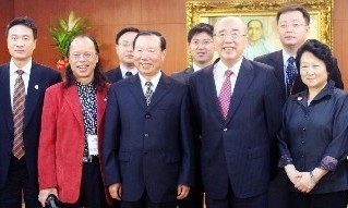马飚拜会中国国民党荣誉主席吴伯雄、连战